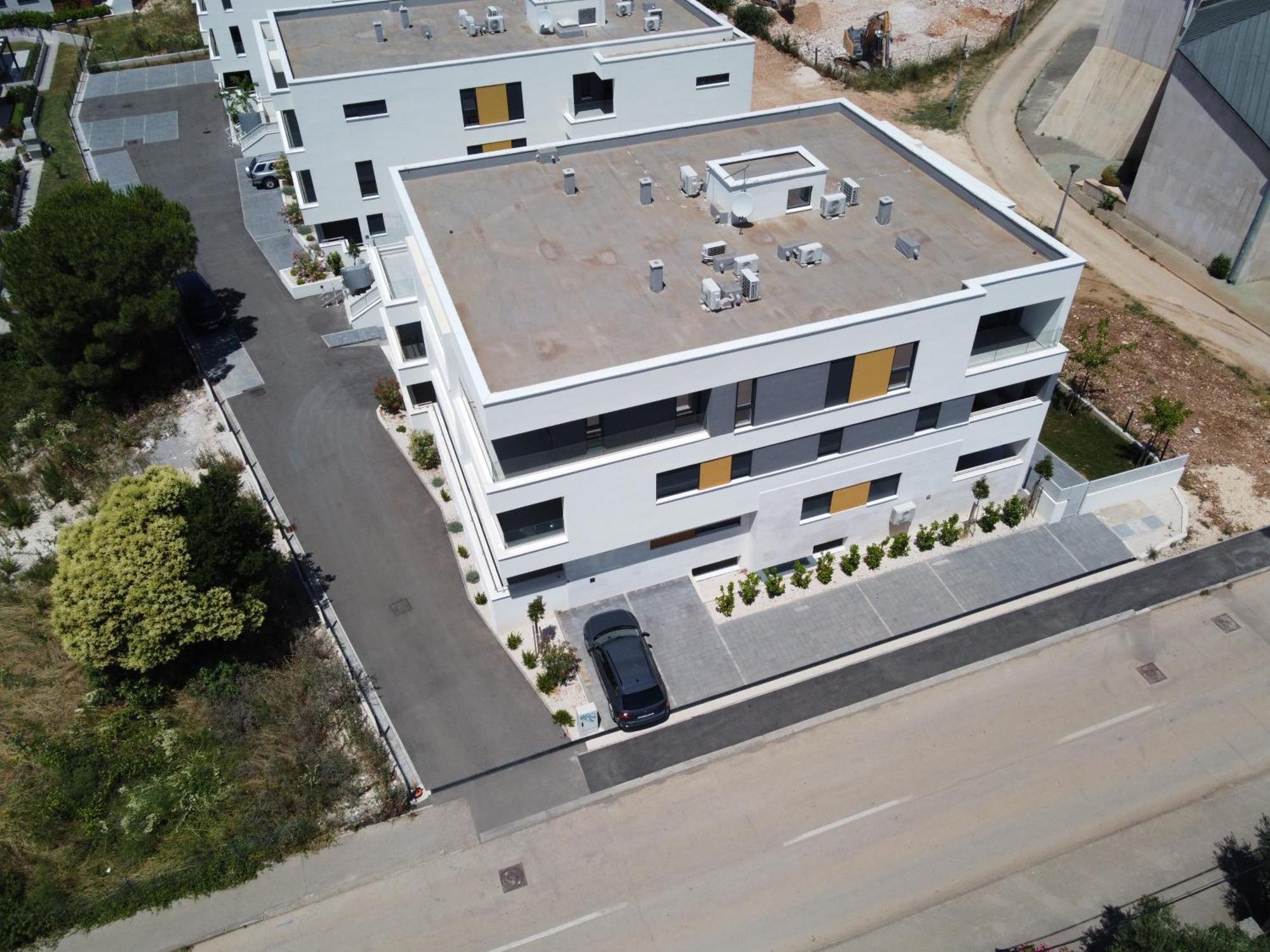 California By Belmont Realty Apartma Zadar